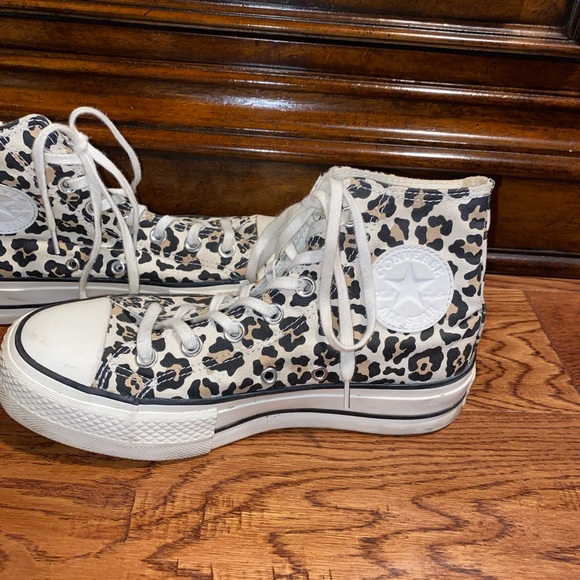 Converse Chuck Taylor All Star Womens Size 6.5 US 570915C Leopard Athletic Shoe - Picture 2 of 13